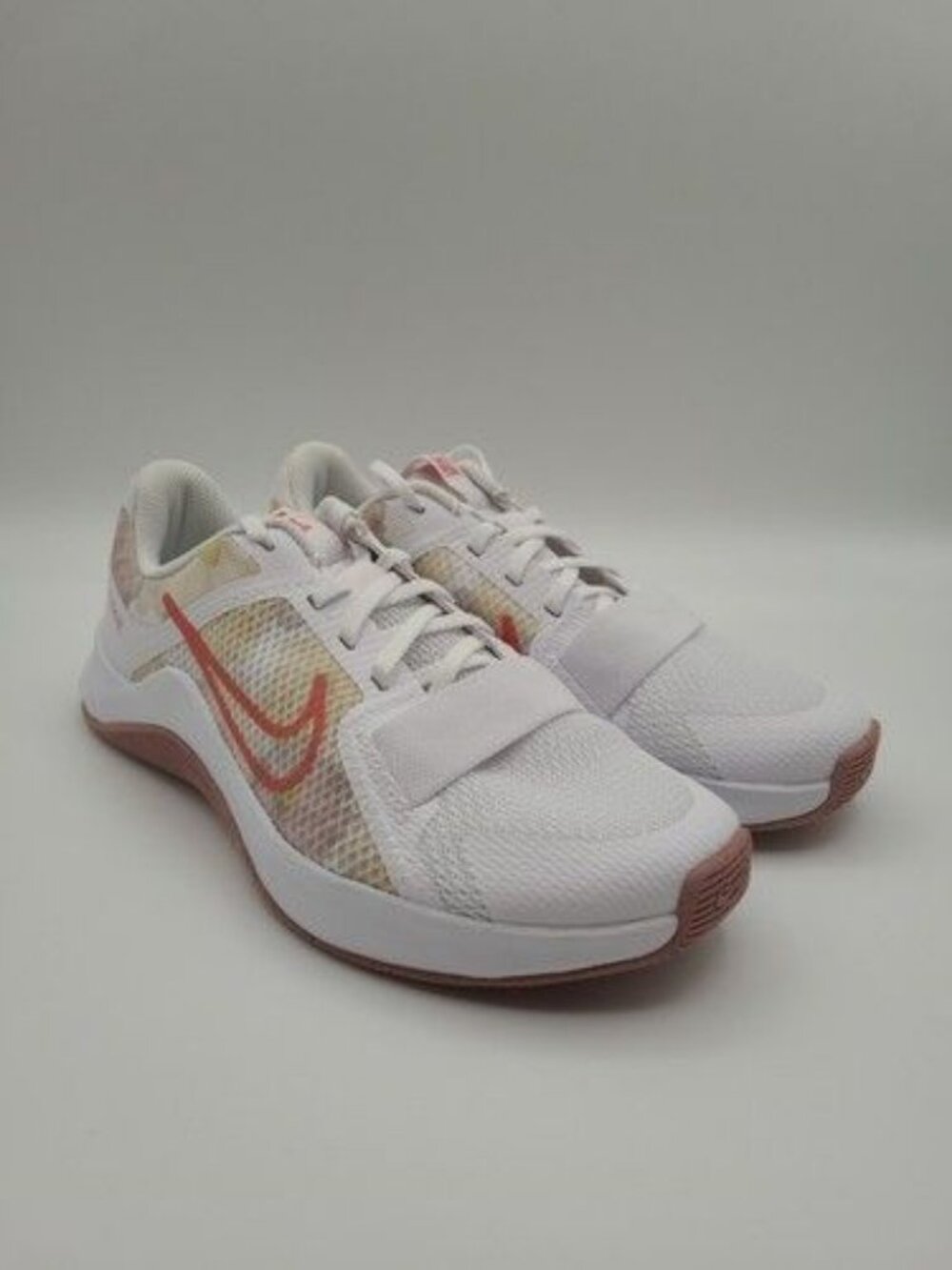 Nike MC Trainer 2 PRM White Red Stardust Womens Size 7 Athletic Shoes DZ1548-100